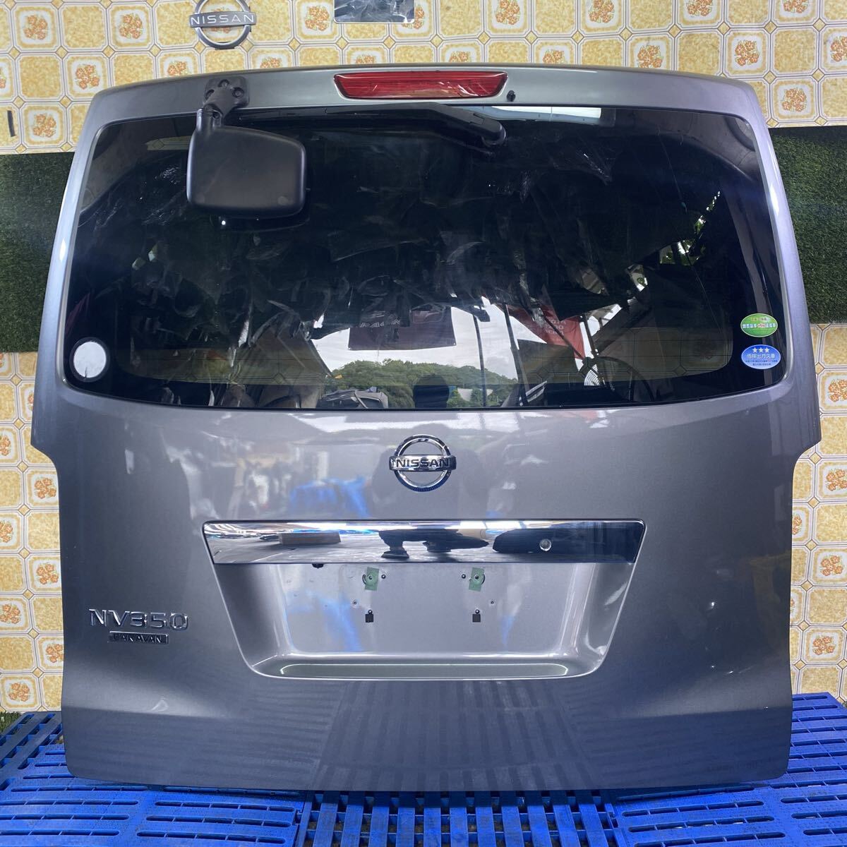 キャラバン E26 NV350 CARAVAN《VR2E26》バックドア リアゲート Rゲート 13-10-25 《色 KAD》拍卖