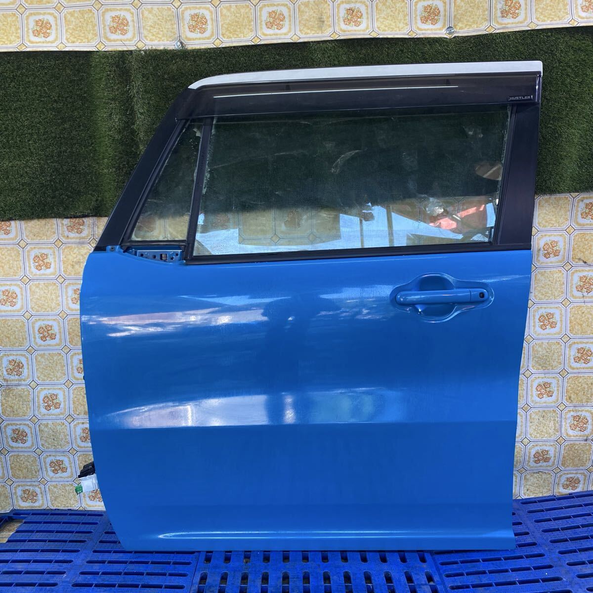 ハスラー HUSTLER 《MR31S MR41S》左フロントドア 左ドア フロントドア ドア Lドア 左 L 17-10-25 《色 A7M》拍卖
