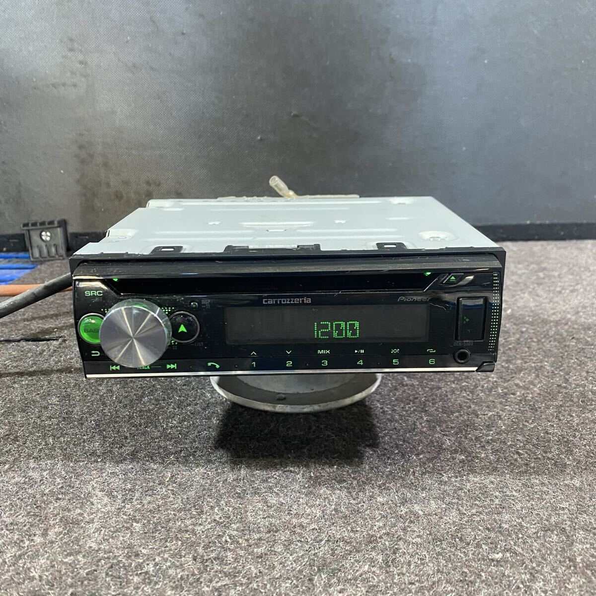 カロッツェリア 《DEH-5500》 CDプレーヤー オーディオ カーステレオ USB CD FM AUX 23-10-25拍卖