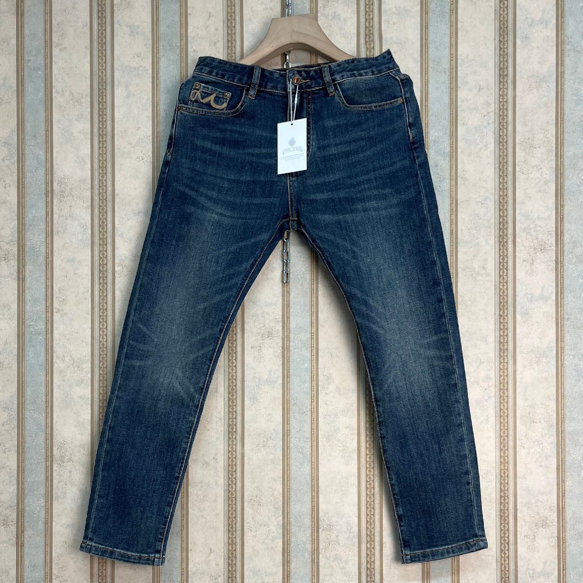 定番 定価4万 FRANKLIN MUSK・アメリカ・ニューヨーク発 デニムパンツ 上質 ソフト ヴィンテージ加工 刺繍 気品 スリム ジーンズ サイズ29拍卖