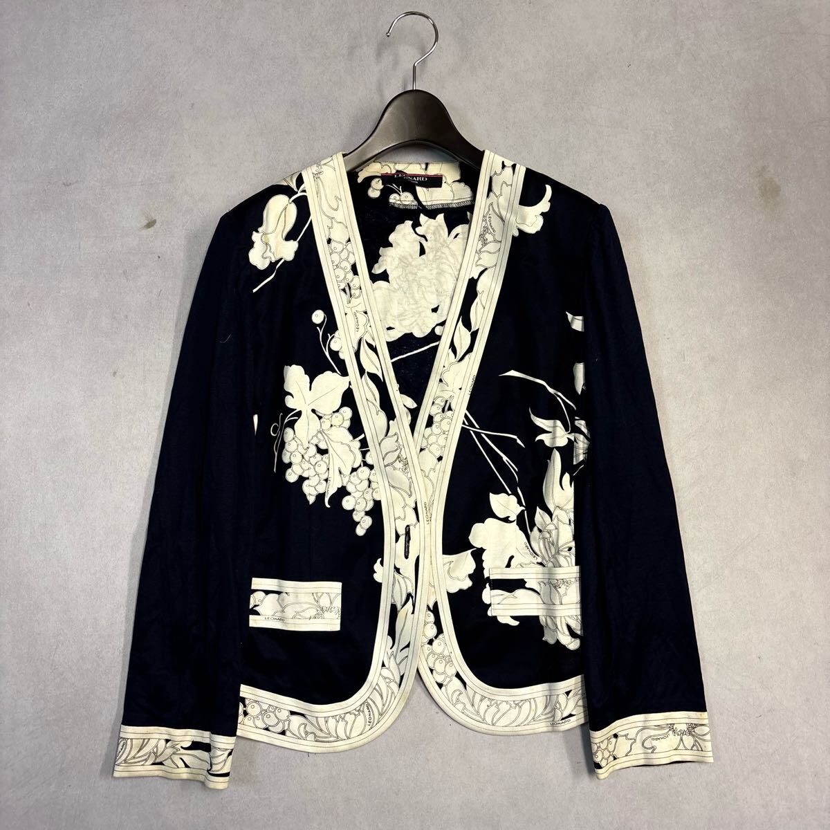 P ◇ 人気モデル!! '日本製' LEONARD レオナール 長袖 花柄 コットン100% ノーカラージャケット size:M レディース アウター 婦人服拍卖
