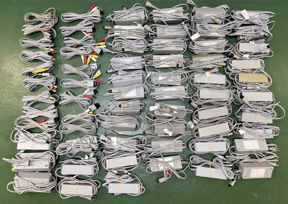 1049 任天堂 Nintendo Wii ACアダプター 44個/WiiU アダプター 2個/AVケーブル 9個 まとめ 動作未確認 拍卖