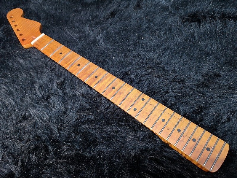 ■価格応談!!★Stratocaster ST Neck Flame Maple 22F ストラト・リプレイスメントネック トラ目 新品・アウトレット特価! G1P21167拍卖