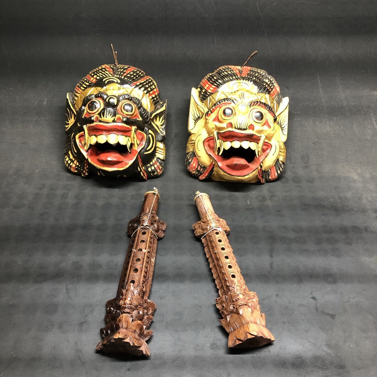H3566 バリ島 バロン 木彫り面 2面 笛2本セット 魔除け 壁掛け 面 拍卖