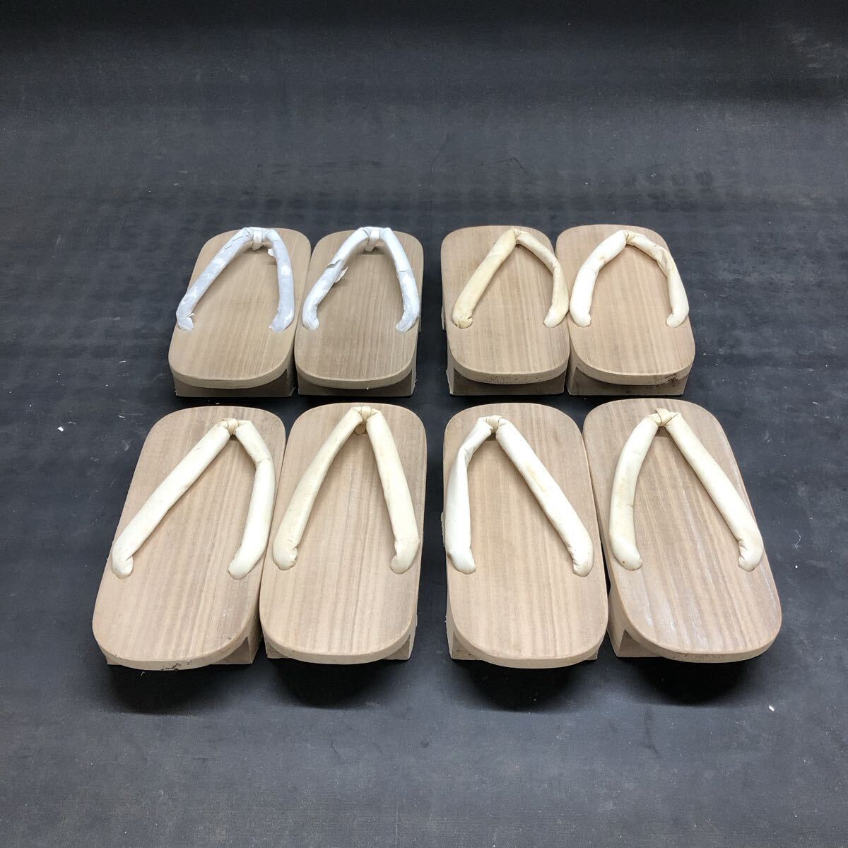H3594 木製 下駄 和装小物 男物 男性用 白鼻緒 実寸約24㎝ 4点拍卖