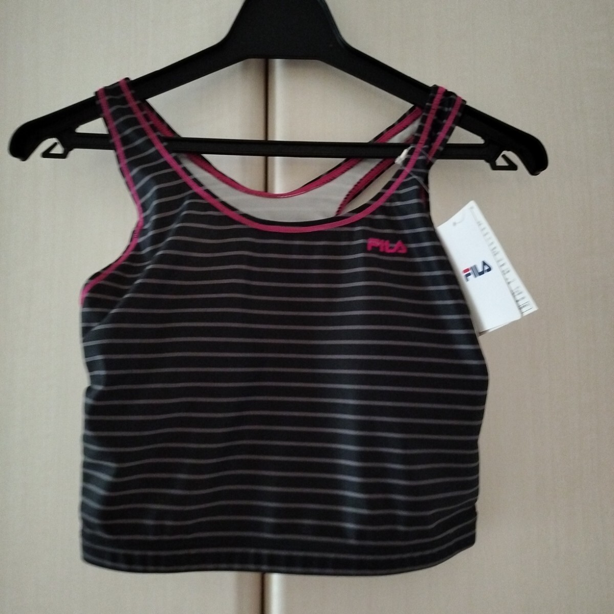 【Sサイズ】 新品 FILA フィラ レディース ボーダー柄ブラトップロング スポブラ 黒 水陸両用 ヨガ ジム 水着 フィットネス トップス拍卖
