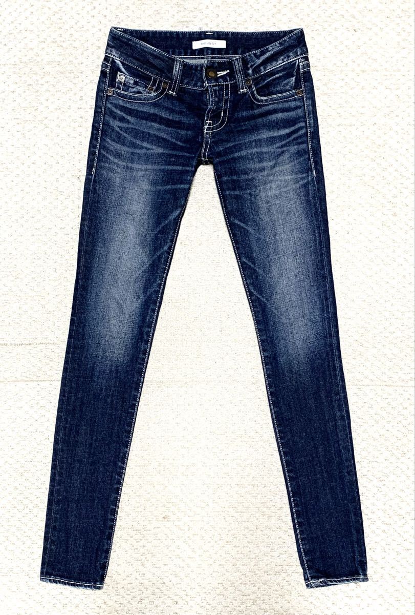極上:マウジー.ストレッチ スキニー デニム 24(010ASC12/Used加工/チェーンステッチ/W71H86股下77/パウダー/sly rodeo crowns type)拍卖