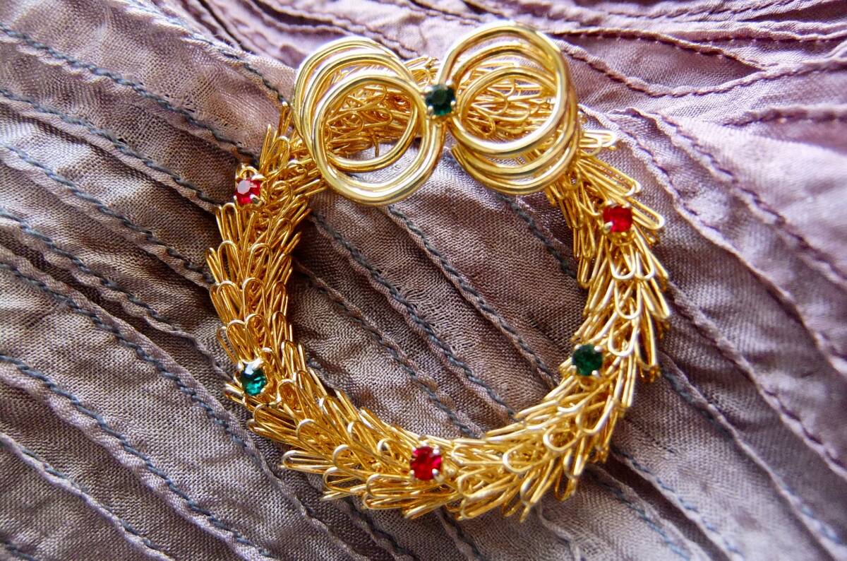 ヴィンテージ:ゴールドカラー、クリスマスリースブローチ 2-36拍卖