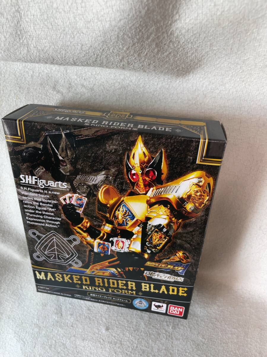 S.H.Figuarts 仮面ライダーブレイド キングフォーム 魂ウェブ商店限定 仮面ライダー剣 輸送箱付拍卖