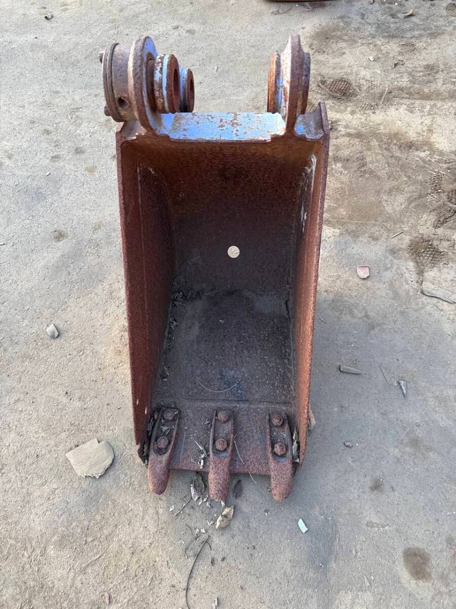 バケット アーム幅130mmピン径40mm(中古)【茨城県坂東市発】LP11-17611拍卖