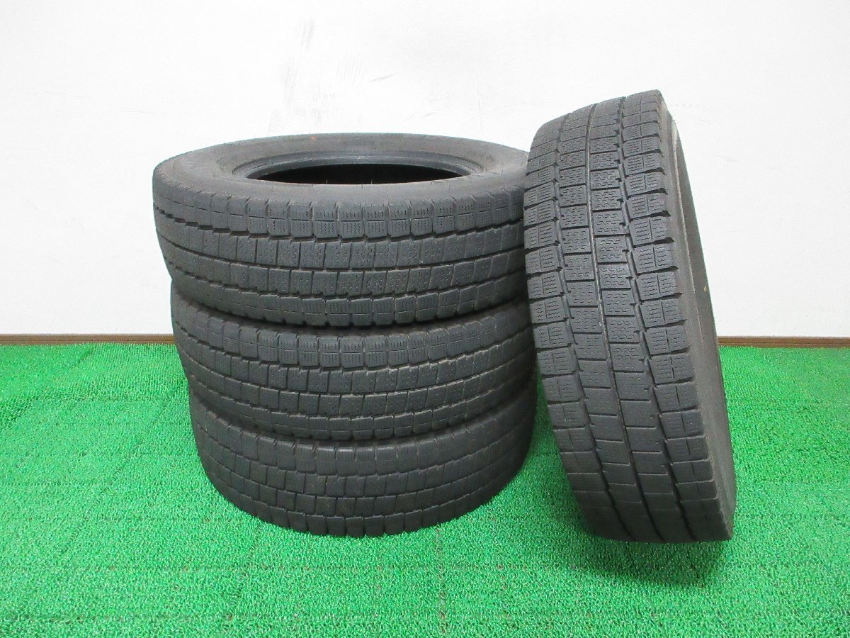 J213【条件付 送料無料】205/75R16 113/111 超溝高 8.5分山 スタッドレス ★最新★ WINTERMAXX LV01 ♪ 24年製 4本 小型 中型 トラック 等拍卖