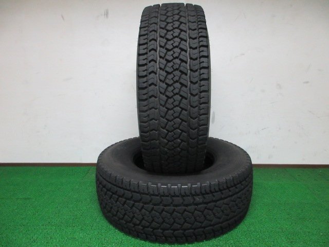 F573【条件付 送料無料】365/70R22.5 160 超溝高 8.5~9分山 ダンロップ スタッドレス SP090 22年製 2本 激安 大型 トラック 除雪 ローダー拍卖
