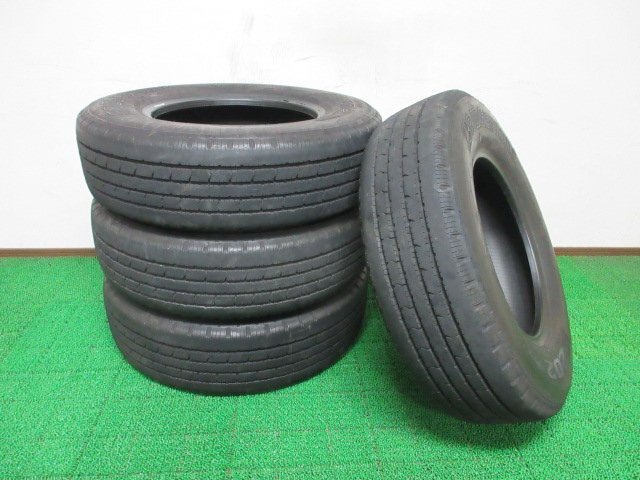 Y992【条件付 送料無料】225/75R16 118/116 超溝高 9分山 ブリヂストン 夏タイヤ R202 24年製 4本 激安 小型 中型 トラック キャンター 等拍卖