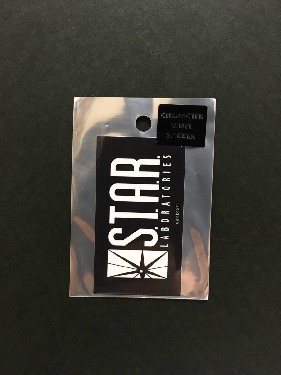THE FLASH/ザ・フラッシュ キャラクターステッカー☆彡 フラッシュ スターラボ 耐性・耐水性 新品未開封品 WB スモール・プラネット拍卖