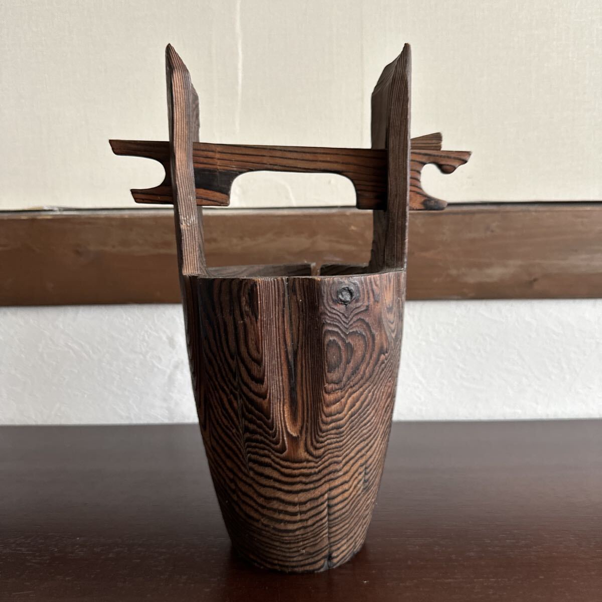 花器 花瓶 木製 古民具 一輪挿し 約口径7センチ 深さ8センチの銅製円筒が埋めてあります拍卖