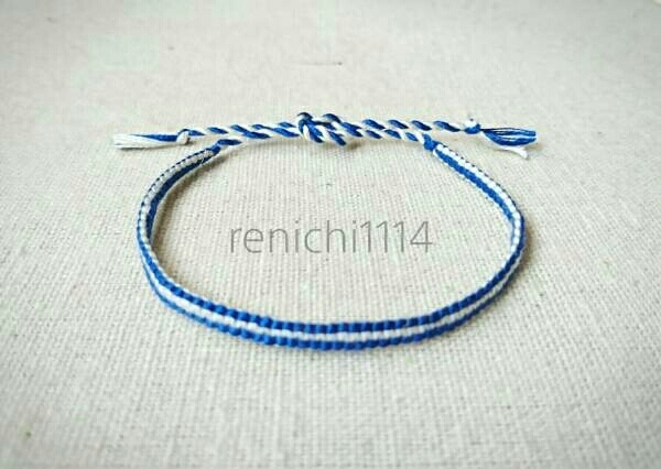 ミサンガ☆平織 青&白☆リバーシブル☆ブレスレット☆アンクレット拍卖
