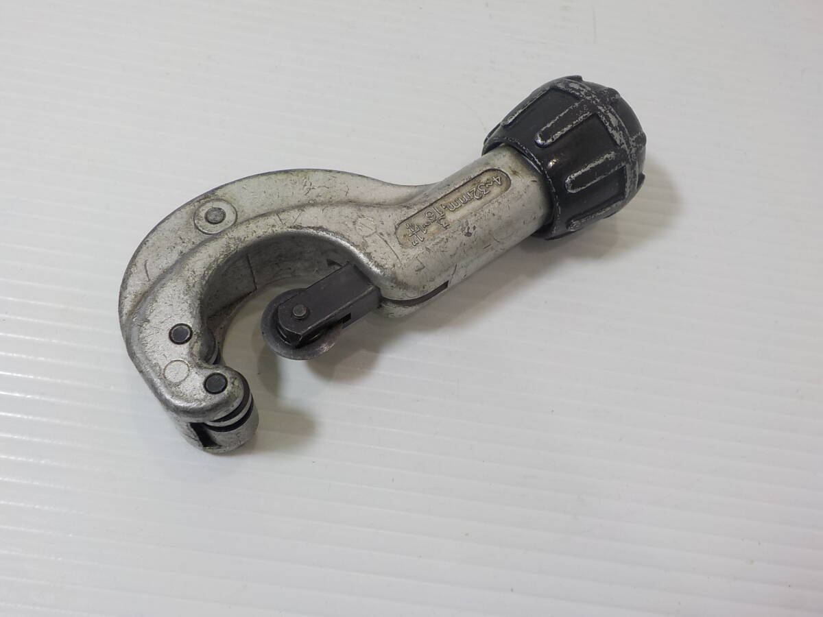d679★パイプカッター 4~32mm 替刃付き拍卖