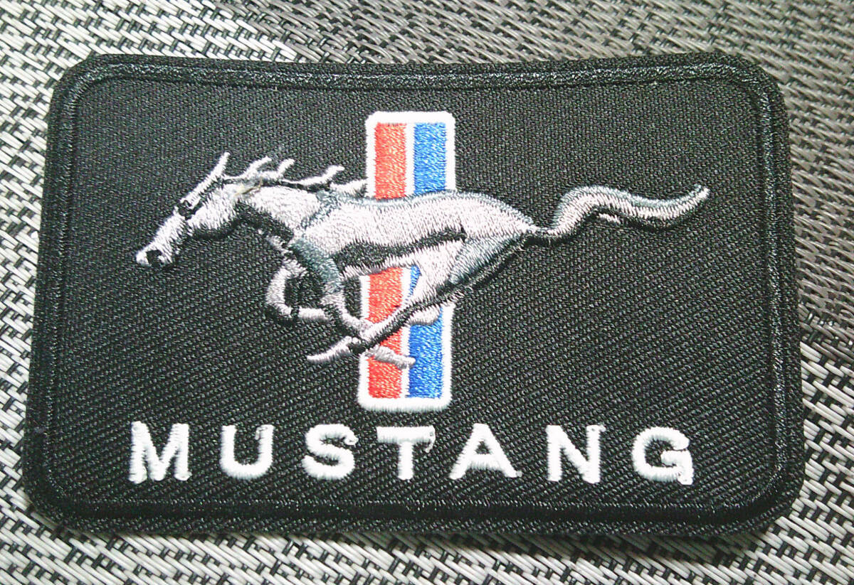 《黒四FD駿馬》◇黒 角丸四角 駿馬◆新品 Ford Mustang フォード・マスタング 刺繍ワッペン■ファッション■洋服・衣類・衣服DIY拍卖