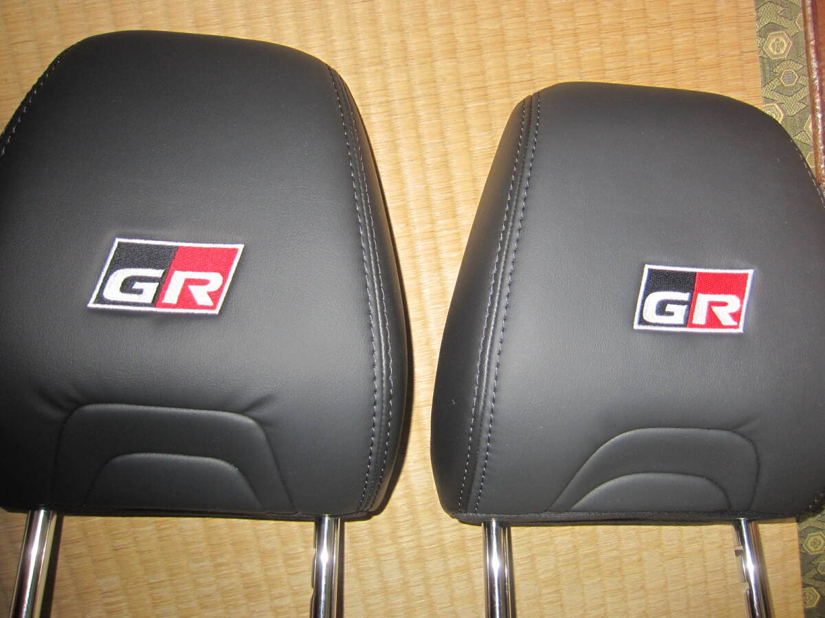 トヨタ純正品GR専用ヘッドレスト2個セット新同GRヘッドレストヤリスアクアヴィッツカローラノアヴォクシープリウスハイラックス86スープラ拍卖