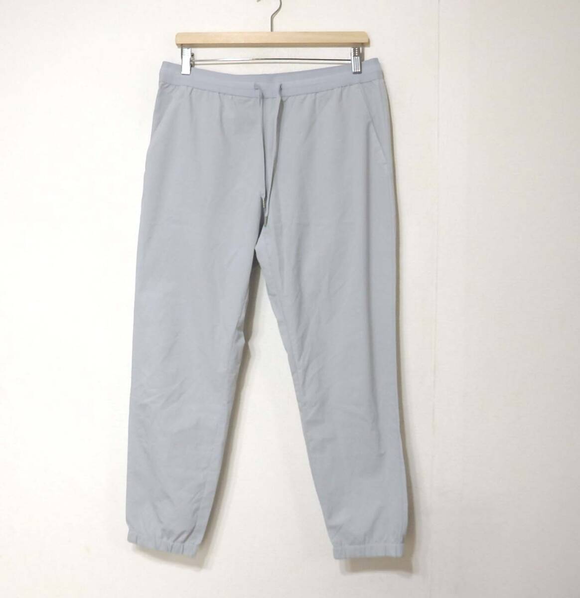【送料無料】ユニクロ ドライストレッチジョガーパンツ レディース XL グレー V11/良品 拍卖