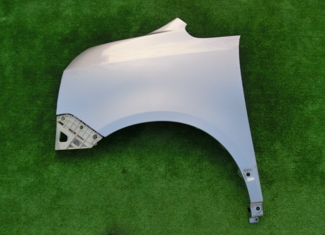 DBA-ZRR70W ヴォクシー 左側/助手席側 フロントフェンダー 左フェンダー ZS シルバー/1F7 53802-28200拍卖
