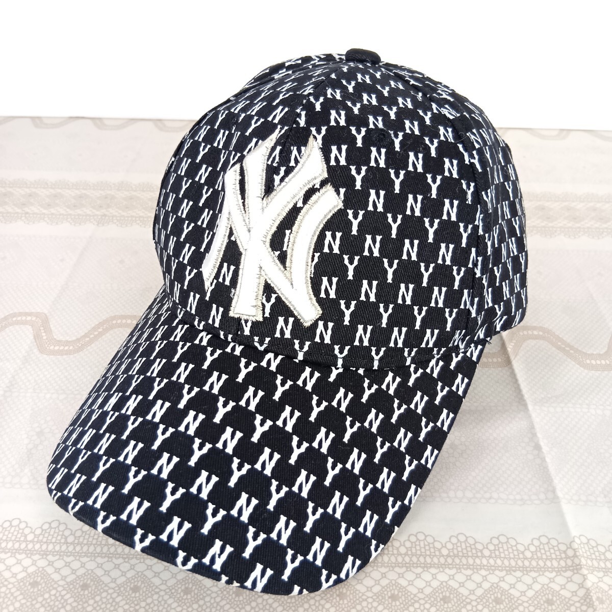 NY ヤンキース モノグラム キャップ 帽子 韓国 MLB サイズフリー ユニセックス ブラック 総柄 60サイズ拍卖