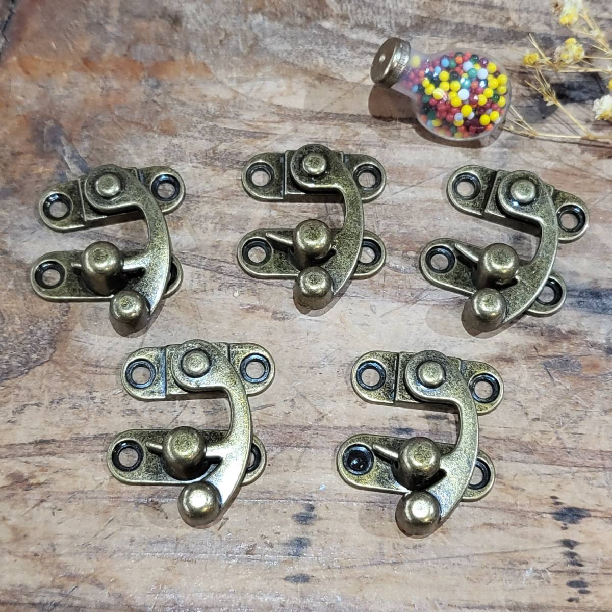 差し込み錠 アンティークゴールド(大)5個セット拍卖