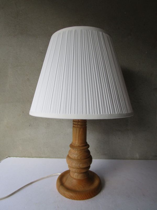 希少!北欧ヴィンテージ スウェーデン ターンド加工 木製 シェード付き テーブルランプ 50.5cmH ウェグナー/Le klint/スーホルム/アアルト拍卖