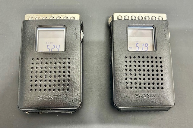 通電確認済み SONY FM AM ポケットラジオ ステレオ イヤホン シルバー SRF-R431 X 2台  防災 登山 ソニー拍卖