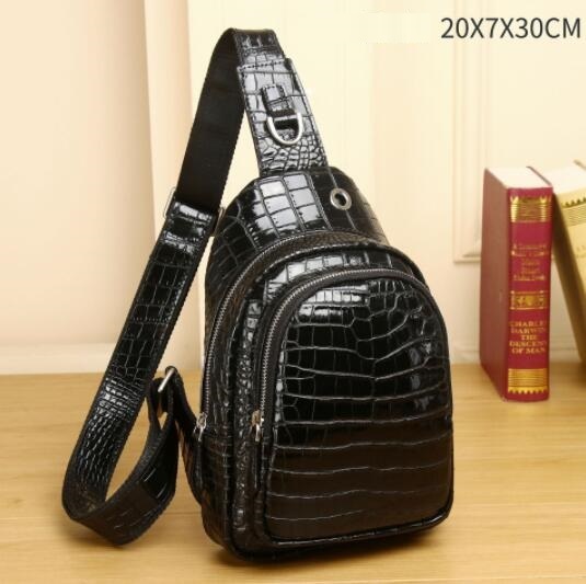 高品質 クロコダイル本革 ワニレザー メンズバッグ 斜め掛け ボディバッグ 大容量 本革 センター取り アウトドア スリングバッグ拍卖
