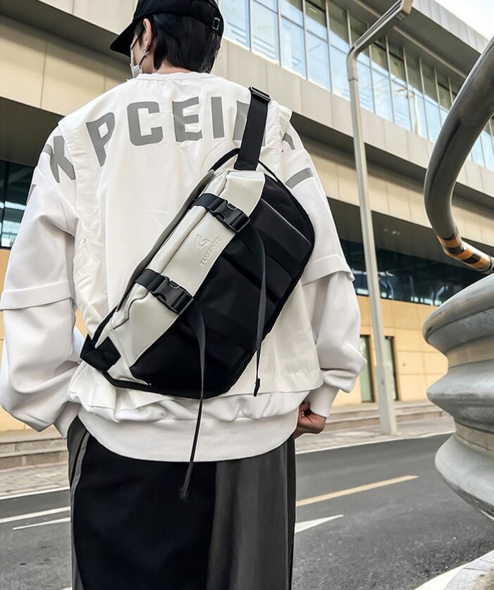 新入荷ボディバッグ メンズ メンズバッグショルダーバッグ撥水加工斜めがけ ローヤーズバッグ スポーツ サイクルカバン ブラックとグレー拍卖