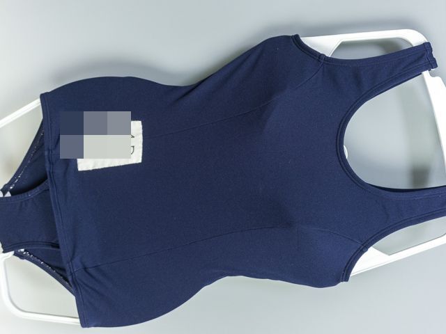4042*【送料無料】*スポーツ水着*ゼッケン付&ネーム入*日本製*130サイズ*ネイビー*USED♪拍卖