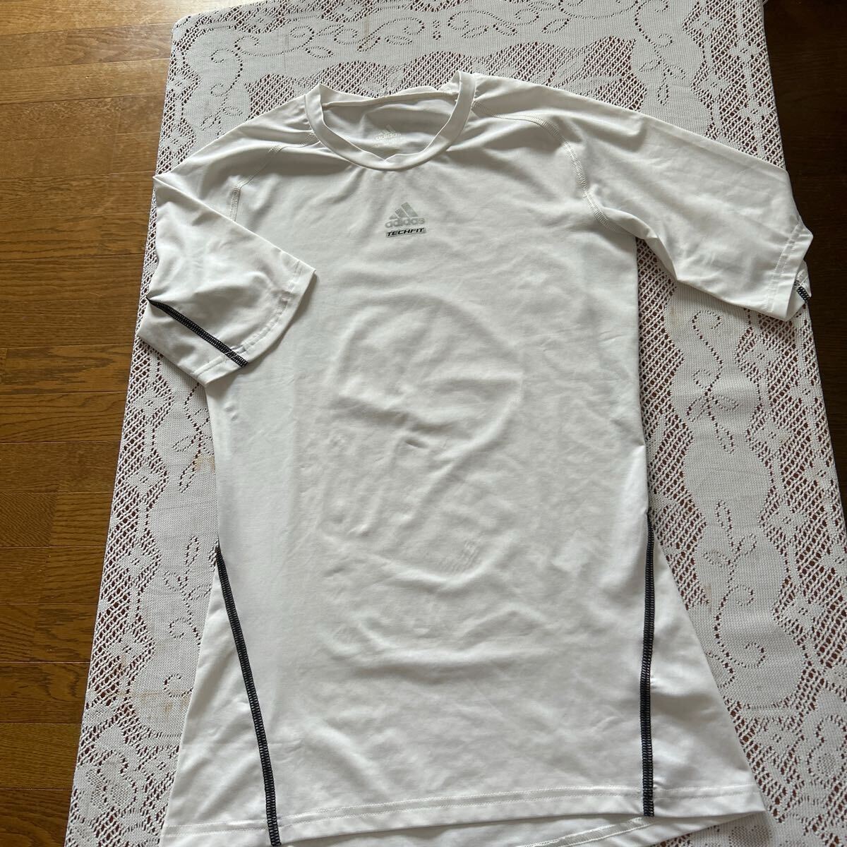 adidas techfit アディダス 半袖 Tシャツ トレーニング 拍卖