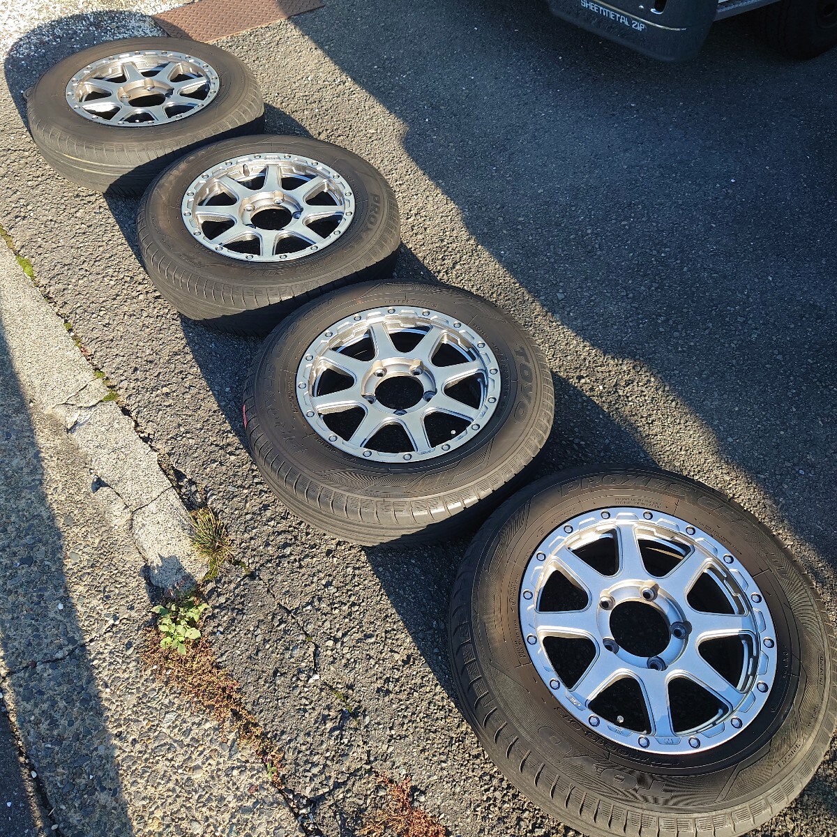 ジムニー マナレイ 16インチ TOYOタイヤ 175/80R16 中古拍卖