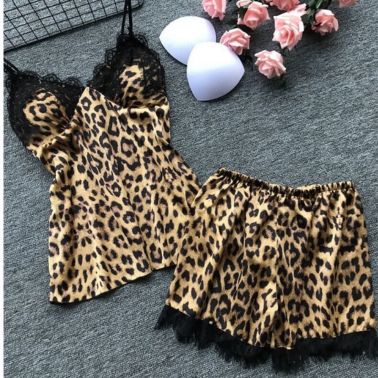 キャミソール&フレアパンツセット ブラカップ付き【セクシー ランジェリー ナイトワーク キャバ】ヒョウ柄 サテン×レース レオパード拍卖