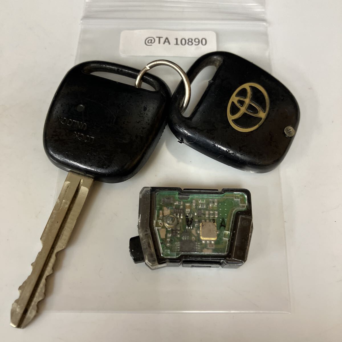 @TA10890 点灯なし トヨタ 純正 キーレス リモコン 1ボタン bB ウィッシュ イスト カルディナ MR-S ヴィッツ プリウス 等拍卖