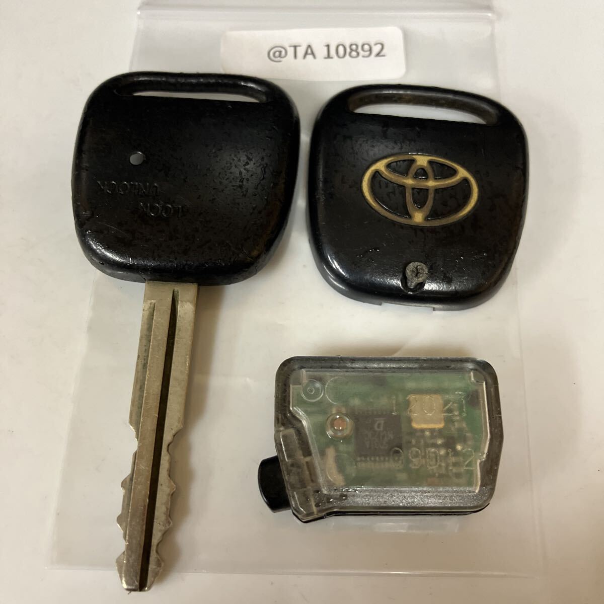 @TA10892 トヨタ 基盤12021 純正 キーレス リモコン ノア  ヴォクシー シエンタ クルーガー イプサム RAV4等 1ボタン拍卖