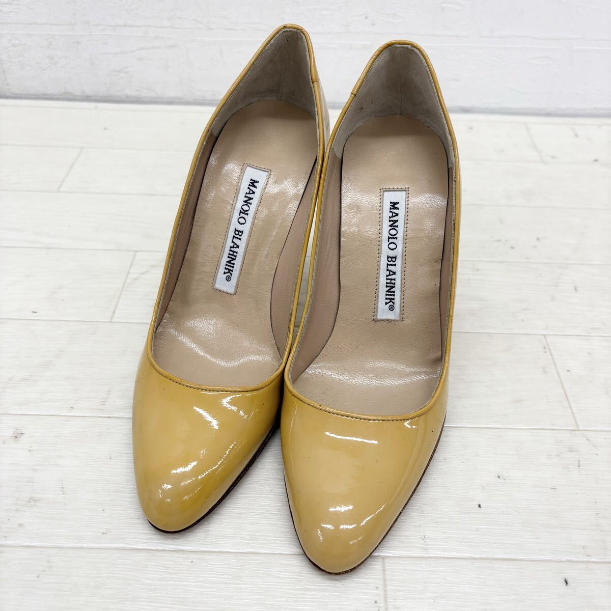 1810〓 MANOLO BLAHNIK マノロブラニク パンプス レディース サイズ33.5 イエロー エナメル 靴 シューズ カジュアルシューズ拍卖