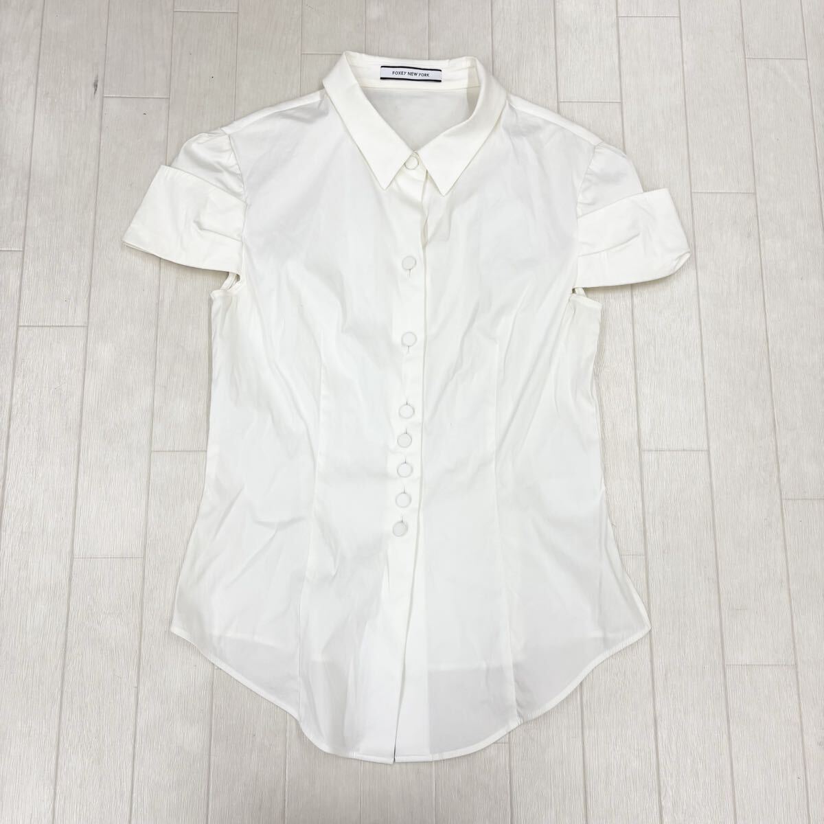 1805〓 FOXY NEW YORK フォクシー ニューヨーク ブラウス レディース サイズ40 ホワイト トップス フレンチスリーブ ボタンシャツ拍卖