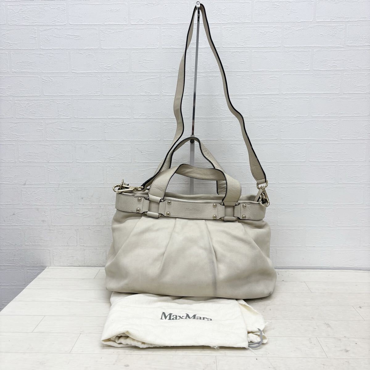 1808〓 保護袋付き Max Mara マックスマーラ ハンドバッグ ショルダーバッグ レディース オフホワイト 鞄 手提げ鞄 肩掛け鞄 斜め掛け拍卖