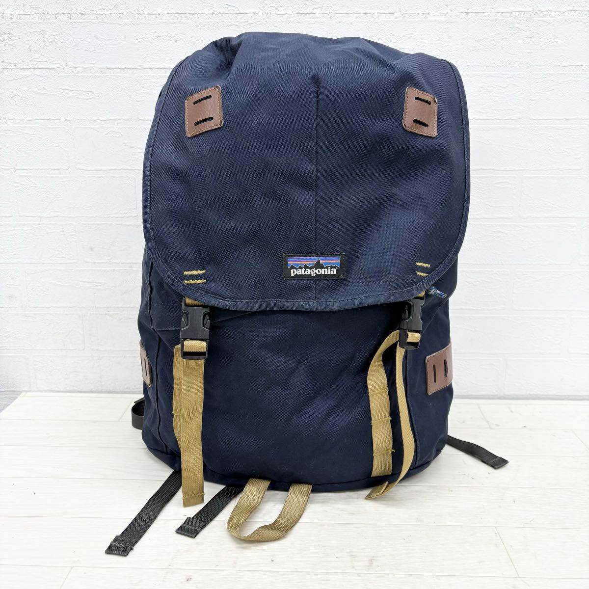 1814〓 patagonia パタゴニア リュックサック レディース ネイビー 鞄 背負い鞄 バックパック デイパック アウトドア カジュアル拍卖
