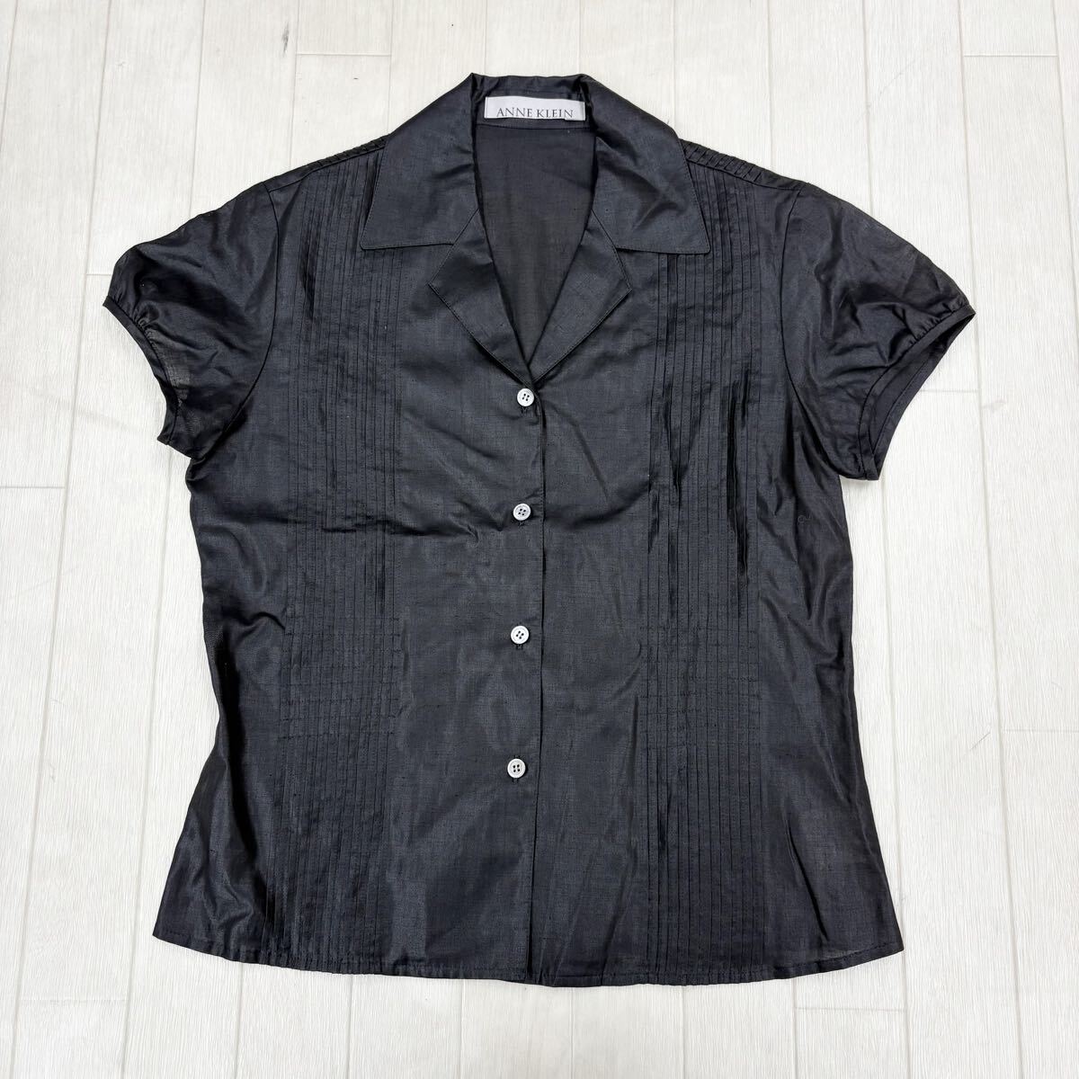 1811〓 ANNE KLEIN アンクライン フレンチスリーブボタンシャツ レディース サイズ9 ブラック トップス シャツ 半袖 カジュアル拍卖