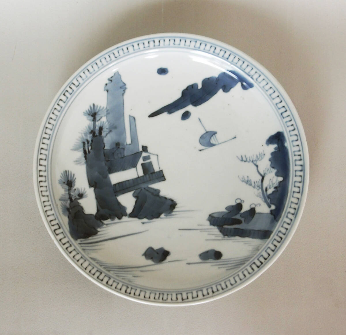 染付 楼閣 山水 帆船 人物の図 中皿拍卖