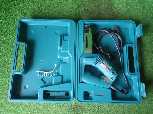 マキタ オートパックスクリュードライバ 6830 締付工具拍卖