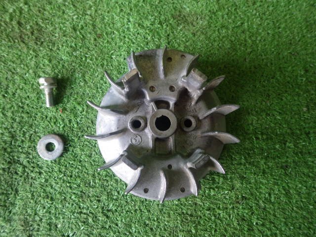 ロビン EC025GR【フライホイール】コーシン エンジンポンプ拍卖