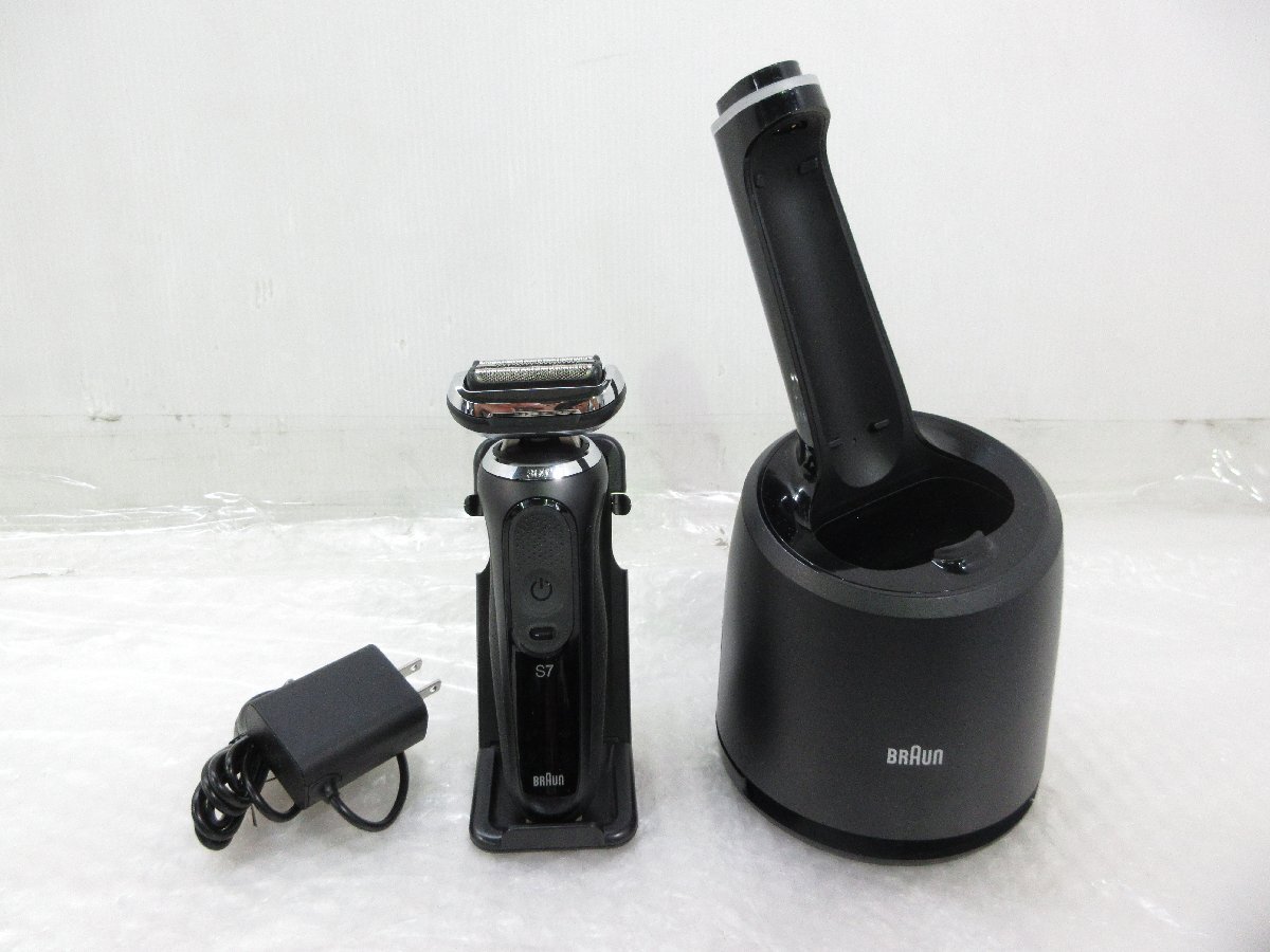 ◎ほぼ未使用 BRAUN ブラウン 電気シェーバー シリーズ7 TYPE:5764 防水 360°密着システム 3連 2020年製 洗浄機付き 展示品 w10246拍卖