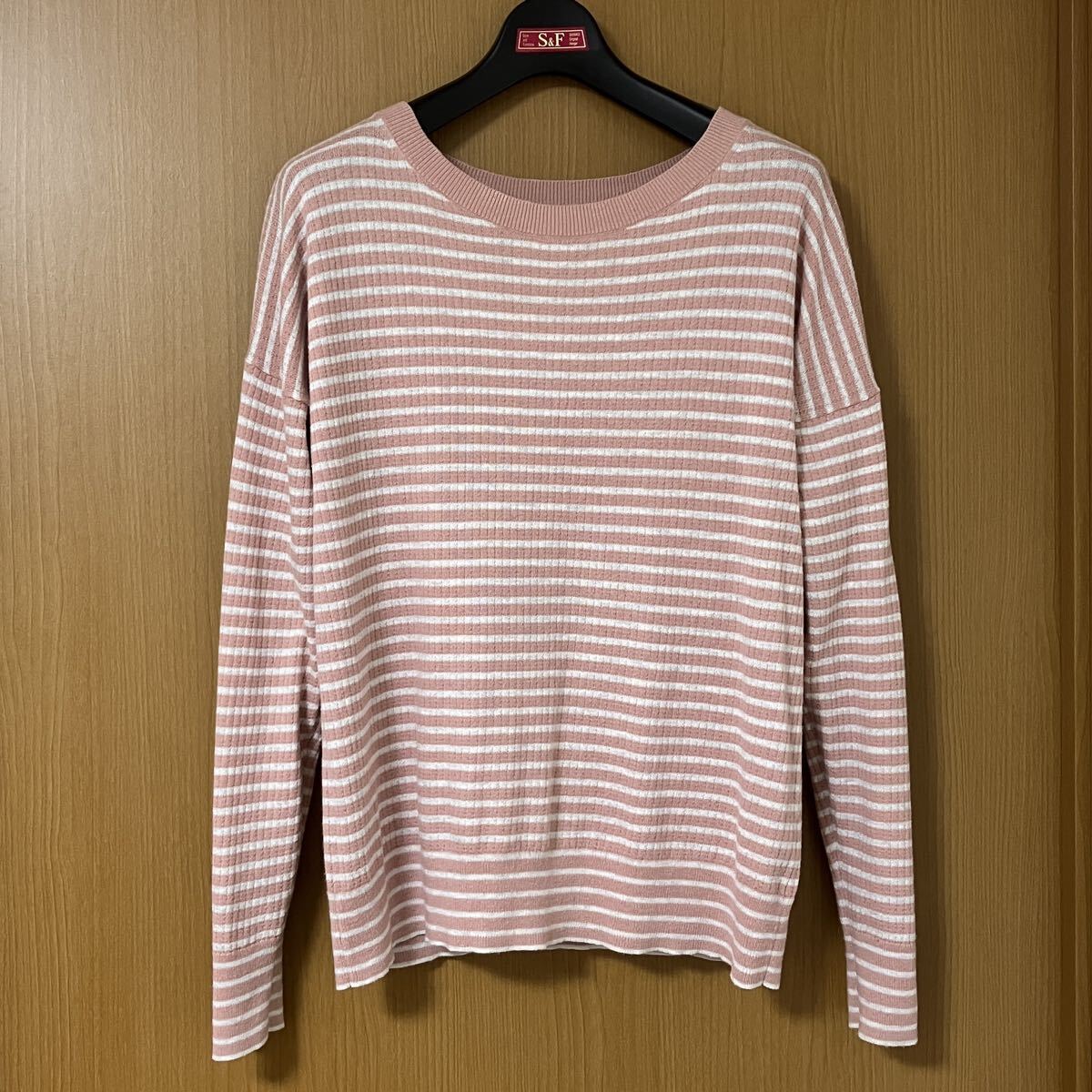 バナナリパブリック ボーダーニット ピンク オフホワイト ドロップショルダー拍卖