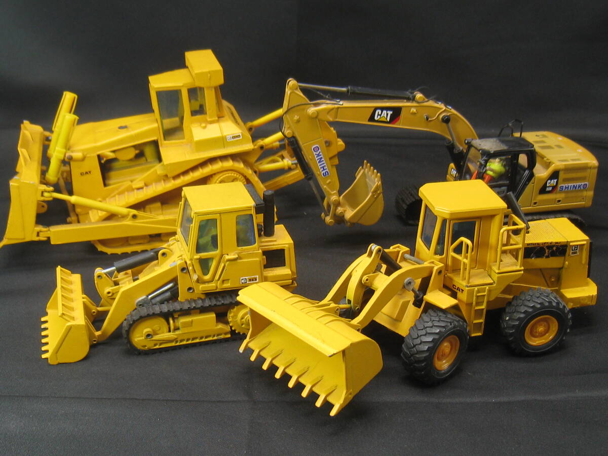 10G47 キャタピラー 4点まとめて NZG CONRAD ブルドーザー ドイツ  拍卖