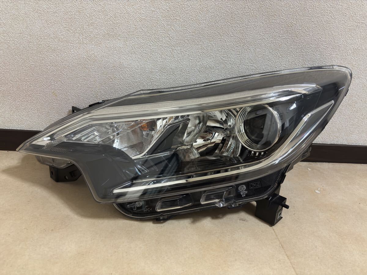 ノート E12 後期 左ライト LED ICHIKOH 1934 NOTE A056拍卖