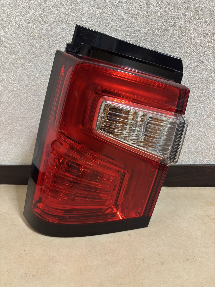 後期 LED CV1W デリカD5左テールライト MOBIS EFM924-01010 ASSY A061拍卖